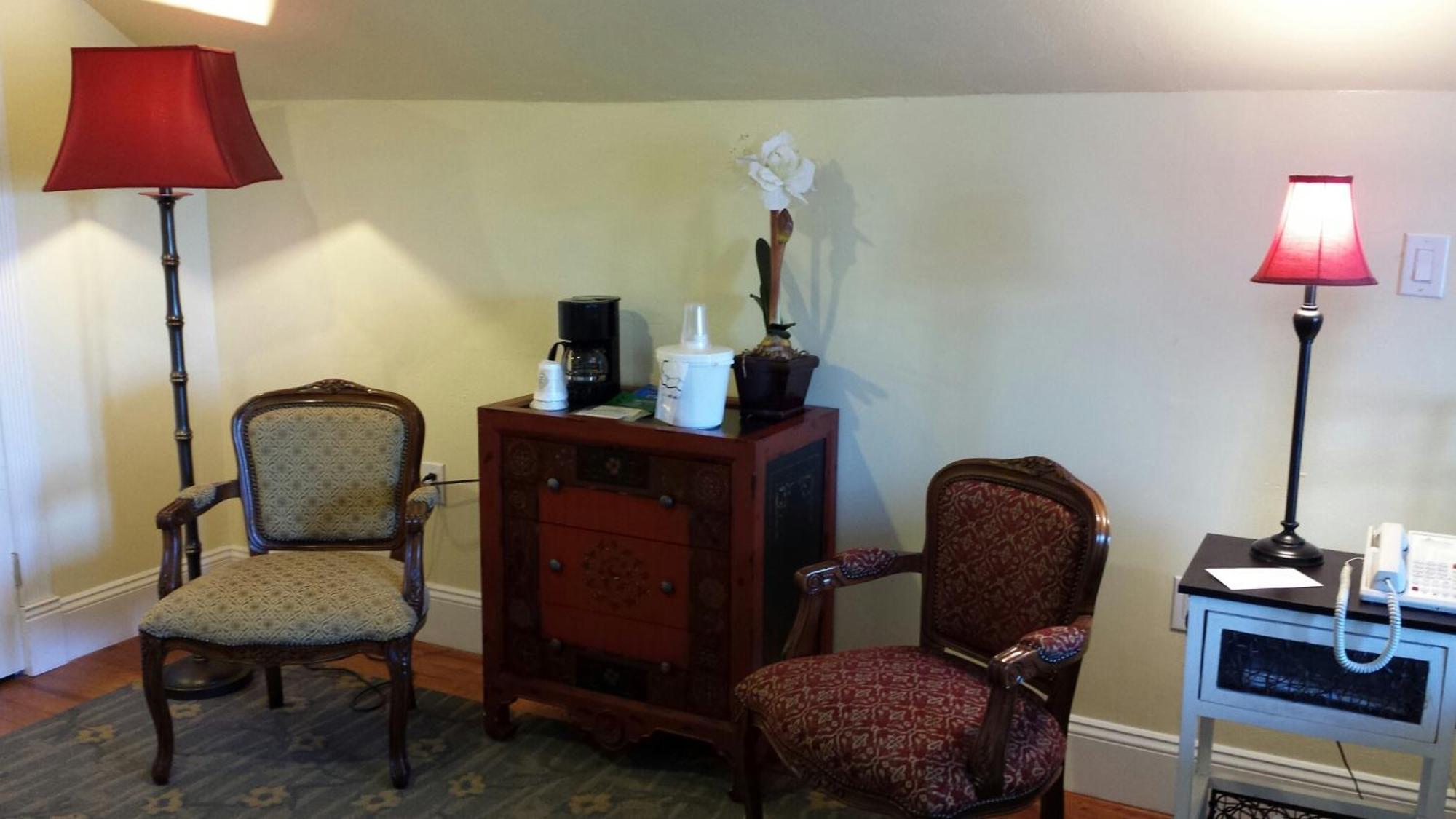 The Country Inn Of Berkeley Springs Phòng bức ảnh
