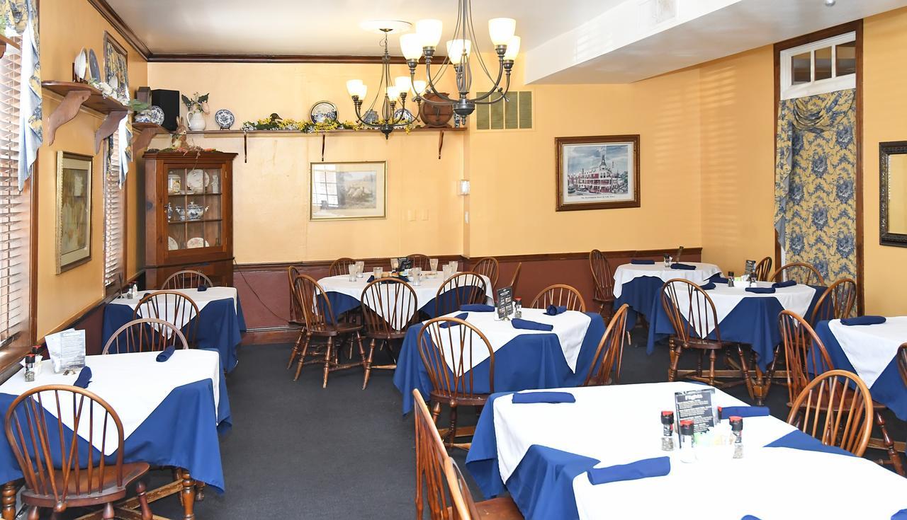 The Country Inn Of Berkeley Springs Ngoại thất bức ảnh